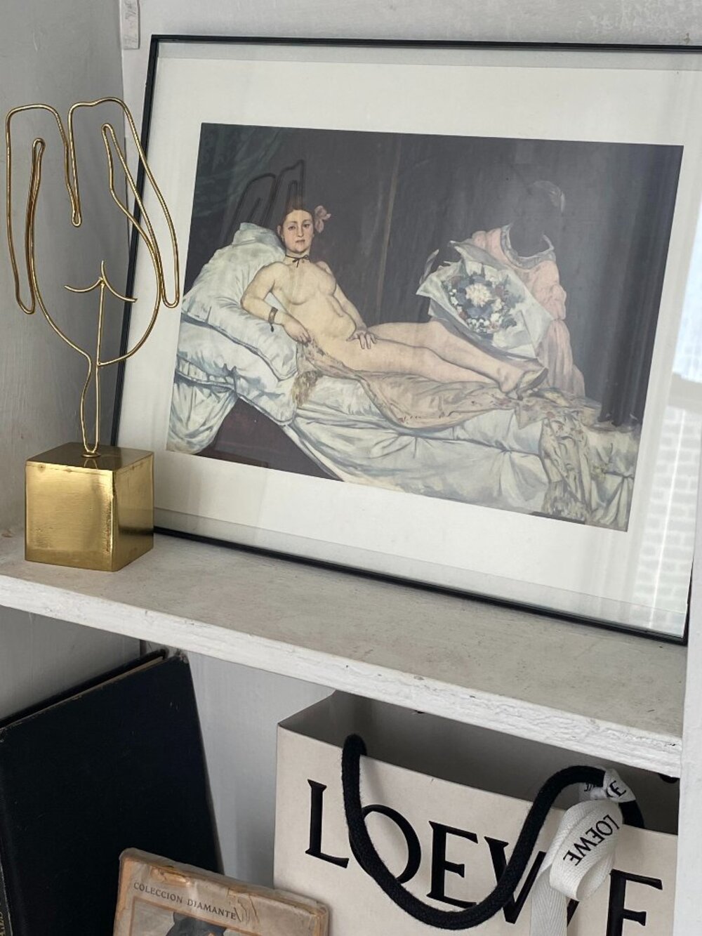 Famous French Art Print of Woman by Édouard Manet in Minimal Frame (10 x 8)